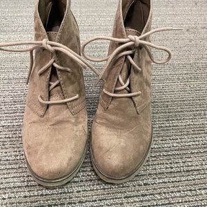 Dolce by mojo moxy size 8 m brown high heel boots